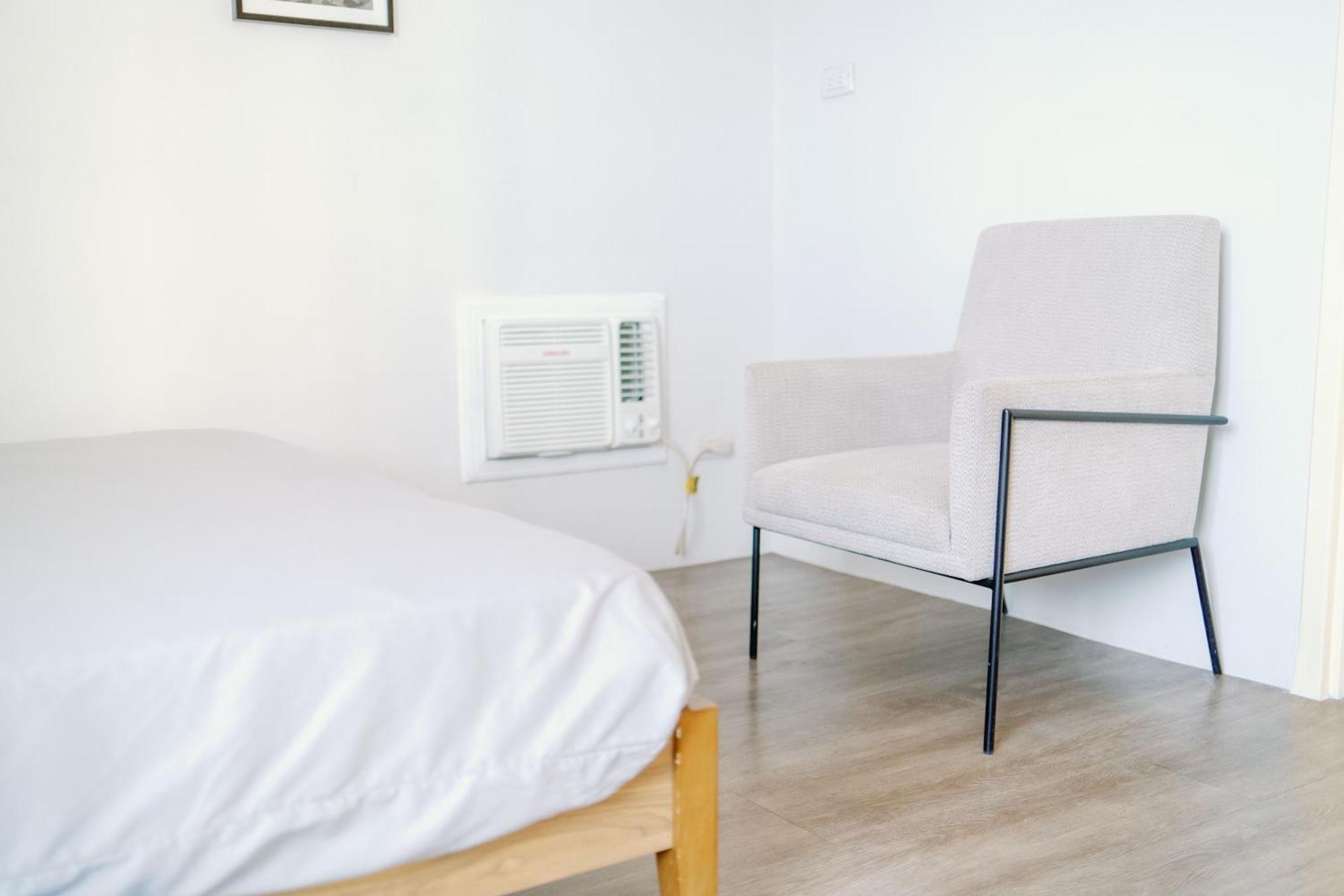 Cozy 2-Bedroom At South Of Market Soma Bgc Near Sm Aura, Market! Market! & Bonifacio High Street Taguig Extérieur photo