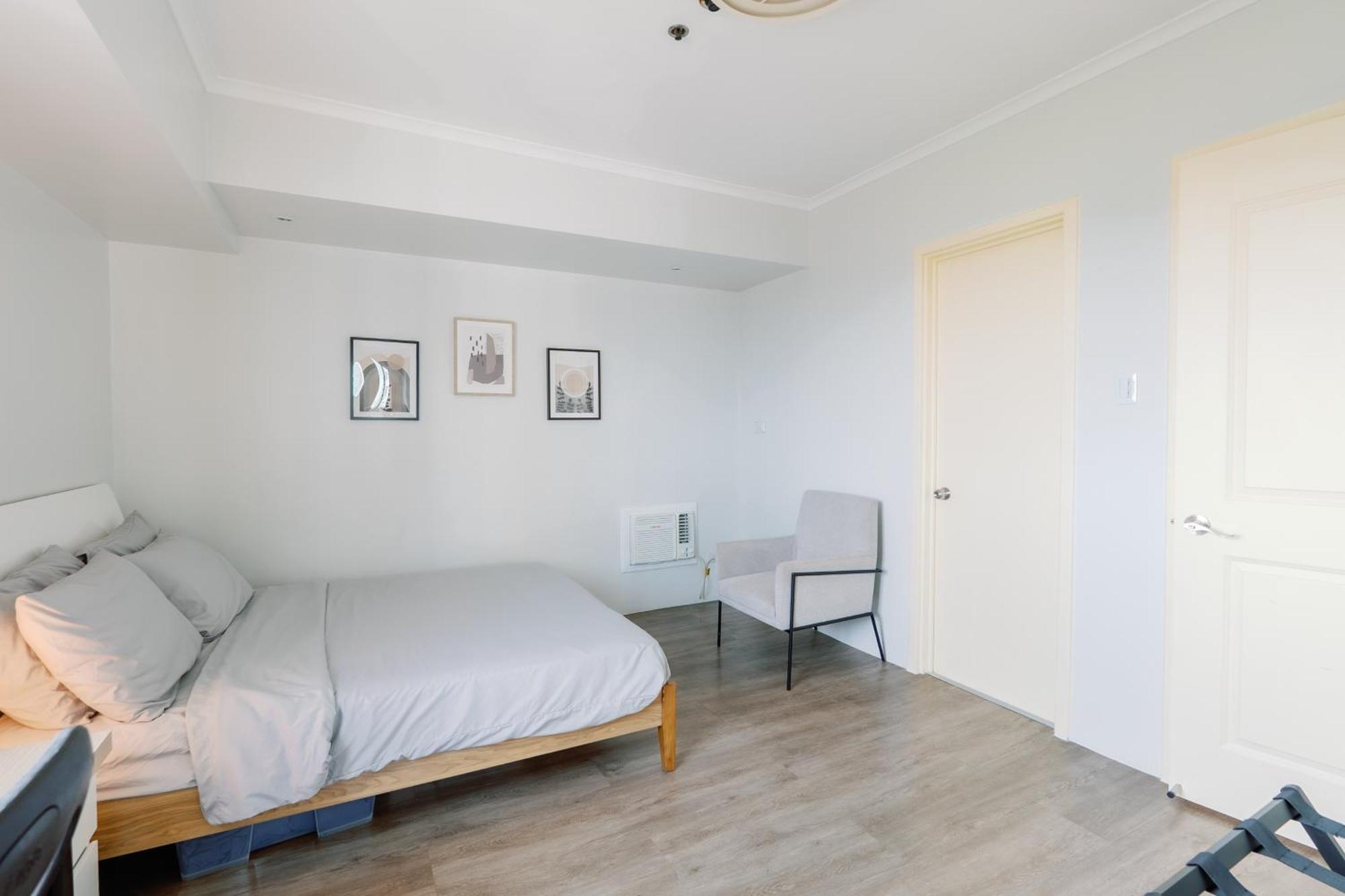 Cozy 2-Bedroom At South Of Market Soma Bgc Near Sm Aura, Market! Market! & Bonifacio High Street Taguig Extérieur photo