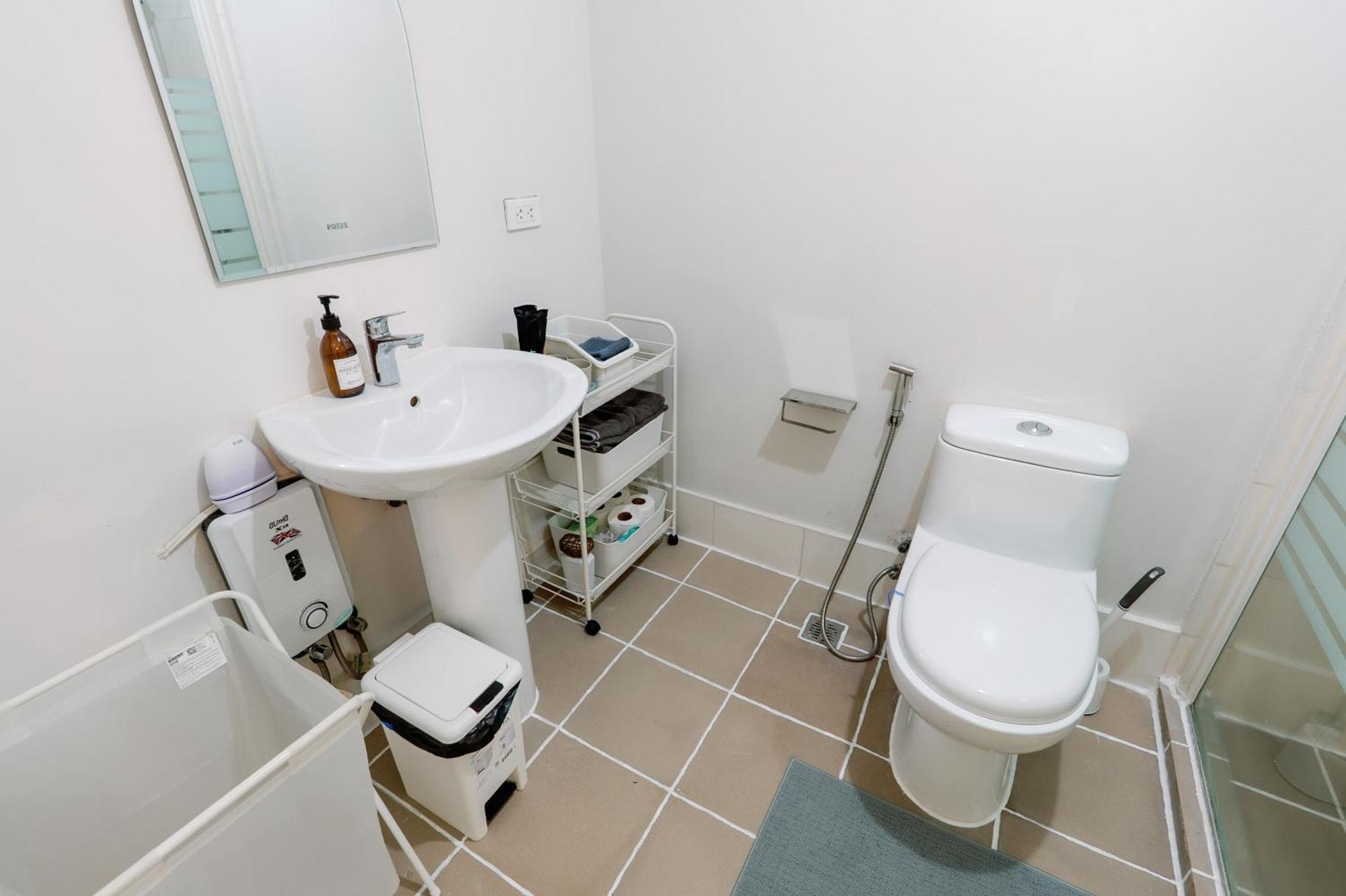 Cozy 2-Bedroom At South Of Market Soma Bgc Near Sm Aura, Market! Market! & Bonifacio High Street Taguig Extérieur photo